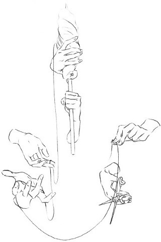 Les mains des Moires qui filent le fil de la vie